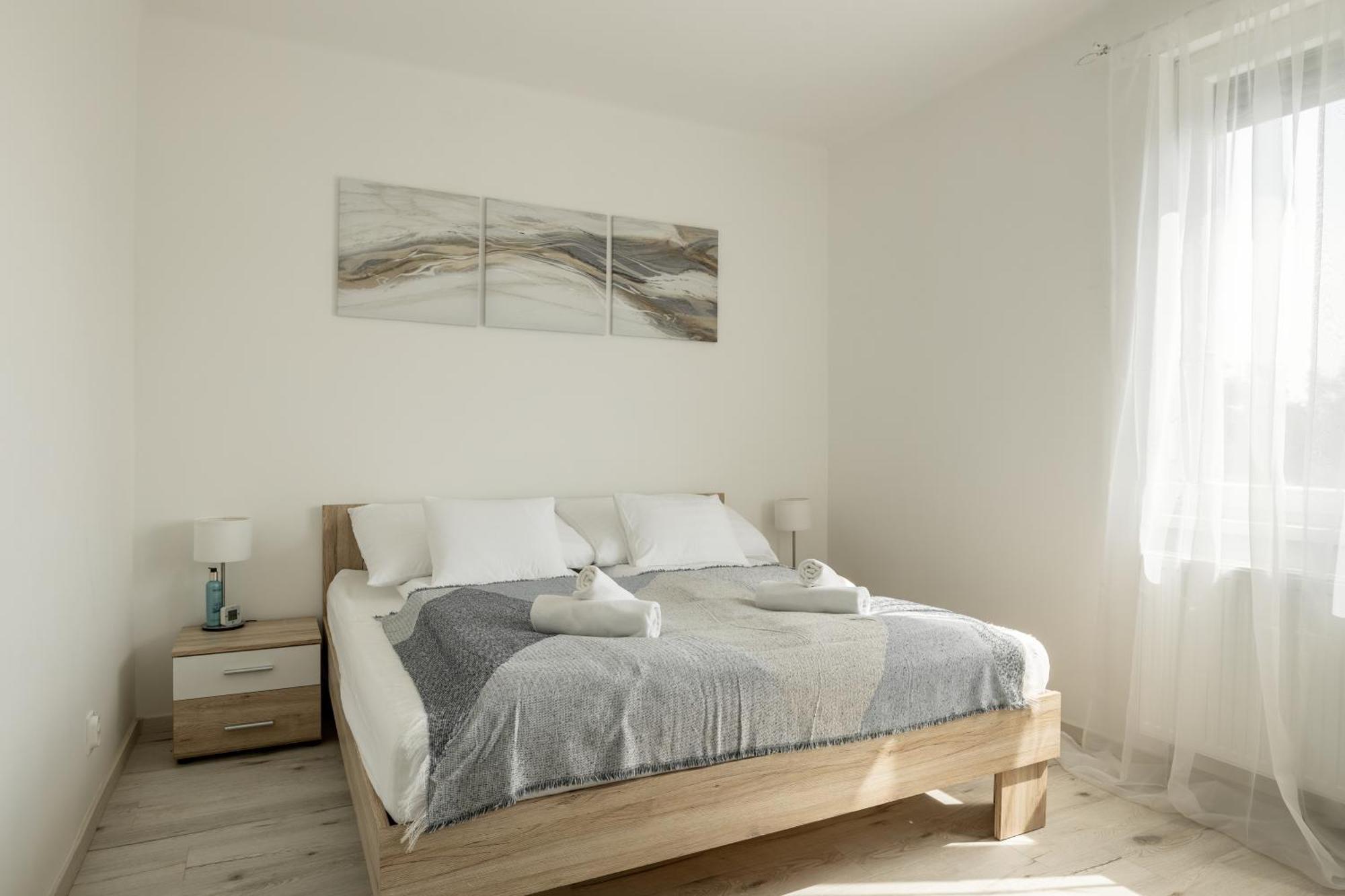 Malompark Apartman With Free Parking Ντέμπρετσεν Εξωτερικό φωτογραφία